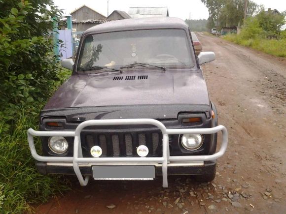 SUV    4x4 2121  1999 , 150000 , 