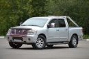  Nissan Titan 2004 , 800000 , 