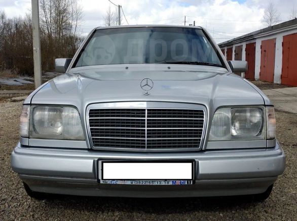  Mercedes-Benz E-Class 1994 , 275000 , -