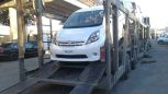    Toyota Isis 2010 , 678000 , 