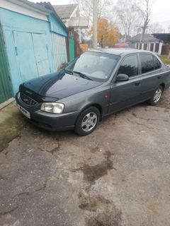 Седан Hyundai Accent 2002 года, 300000 рублей, Усть-Донецкий