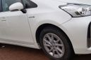    Toyota Prius Alpha 2015 , 840000 , 