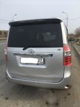    Toyota Noah 2010 , 830000 , 