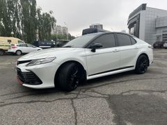 Седан Toyota Camry 2021 года, 3800000 рублей, Барнаул
