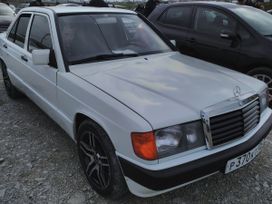  Mercedes-Benz 190 1983 , 250000 , 
