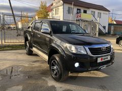 Пикап Toyota Hilux 2012 года, 3200000 рублей, Якутск