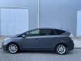    Toyota Prius Alpha 2012 , 930000 , 