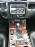 SUV   Volkswagen Touareg 2010 , 1100000 ,  