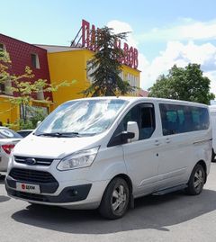 Минивэн или однообъемник Ford Tourneo Custom 2013 года, 1750000 рублей, Севастополь