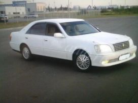  Toyota Crown 2001 , 330000 , 