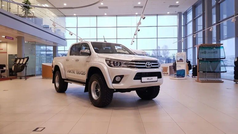  Toyota Hilux 2018 , 3328000 , 