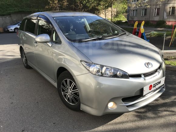    Toyota Wish 2011 , 840000 , 