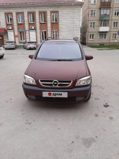 Минивэн или однообъемник Opel Zafira 2004 года, 480000 рублей, Новосибирск