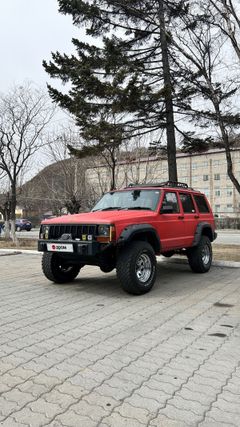 SUV или внедорожник Jeep Cherokee 1996 года, 900000 рублей, Находка
