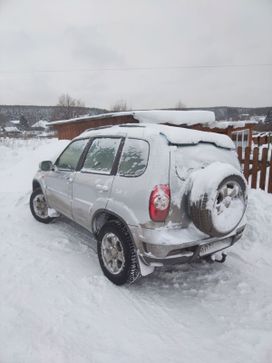 SUV   Chevrolet Niva 2010 , 510000 , -