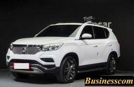 SUV или внедорожник SsangYong Rexton 2018 года, 2060000 рублей, Владивосток
