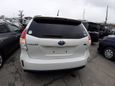    Toyota Prius Alpha 2015 , 1165000 , 