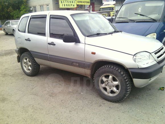 SUV   Chevrolet Niva 2004 , 135000 , 