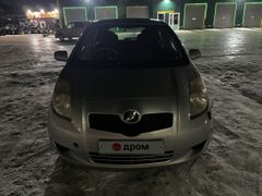 Хэтчбек Toyota Vitz 2005 года, 500000 рублей, Хабаровск
