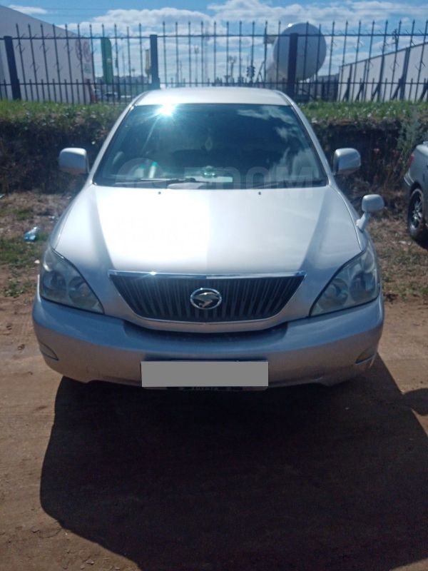 SUV   Toyota Harrier 2004 , 900000 , 