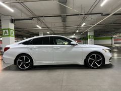 Седан Honda Accord 2019 года, 2625000 рублей, Красноярск