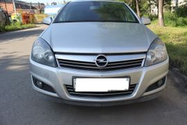 Седан Opel Astra Family 2012 года, 740000 рублей, Новокузнецк