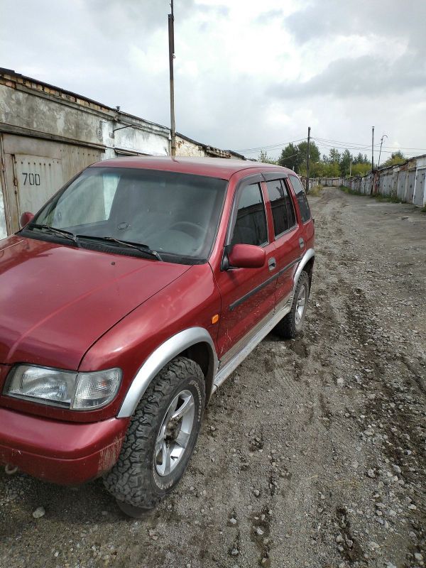 SUV   Kia Sportage 2000 , 225000 , 