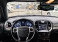  Chrysler 300C 2012 , 1330000 , 