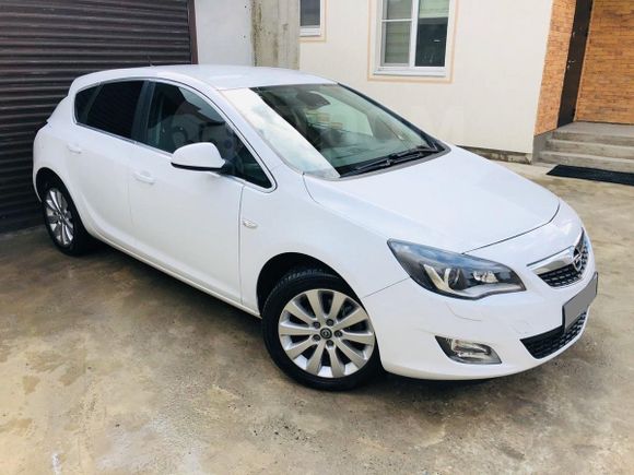  Opel Astra 2011 , 477000 , 