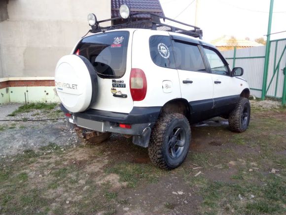 SUV   Chevrolet Niva 2003 , 160000 , 