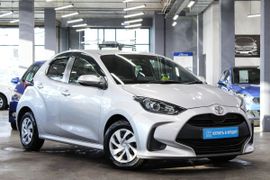 Хэтчбек Toyota Yaris 2020 года, 1229000 рублей, Красноярск