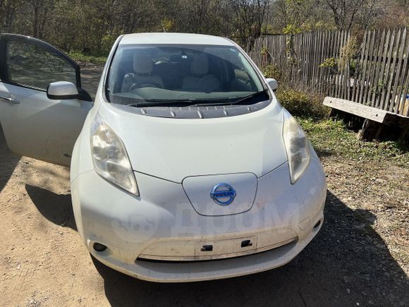  Nissan Leaf 2011 , 415000 , 