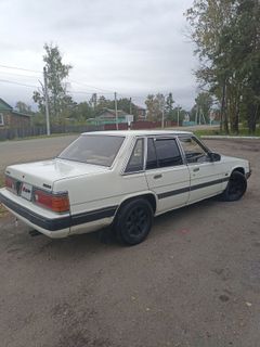 Седан Mazda Luce 1985 года, 100000 рублей, Тамбовка