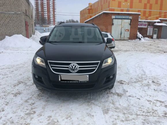 SUV   Volkswagen Tiguan 2010 , 516000 , 