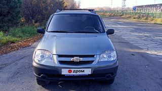 SUV или внедорожник Chevrolet Niva 2011 года, 550000 рублей, Бердск