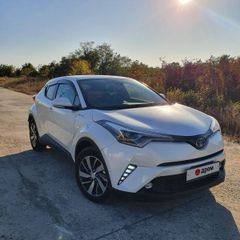 SUV или внедорожник Toyota C-HR 2018 года, 2330000 рублей, Краснодар