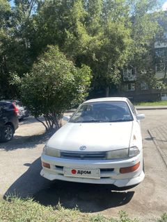 Седан Toyota Carina 1993 года, 135000 рублей, Новосибирск