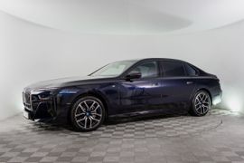 Москва BMW i7 2022