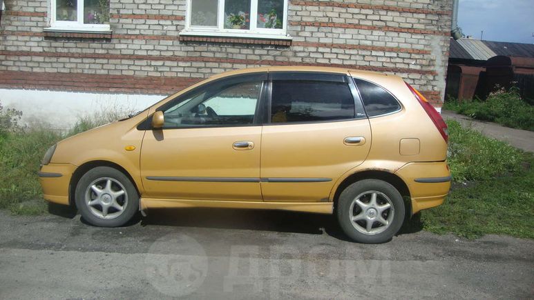    Nissan Tino 1999 , 157000 , 