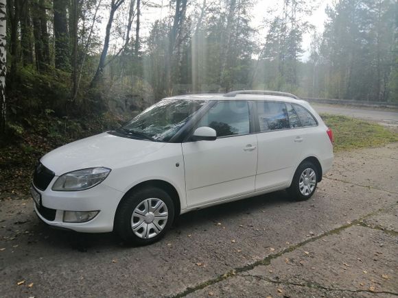  Skoda Fabia 2010 , 335000 , 