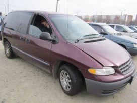    Chrysler Voyager 1999 , 235000 , --