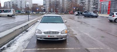 Седан Hyundai Sonata 2000 года, 200000 рублей, Новосибирск