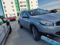 SUV или внедорожник Nissan Qashqai+2 2010 года, 1150000 рублей, Ханты-Мансийск