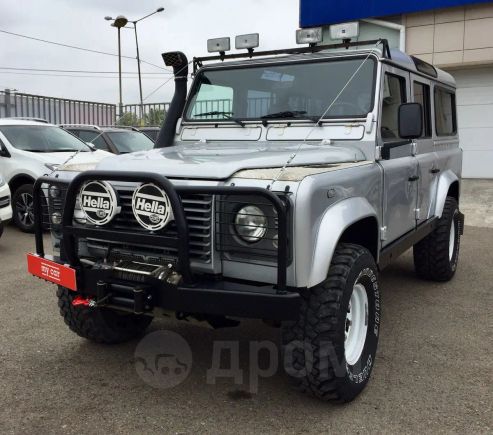 SUV   Land Rover Defender 2004 , 860000 , 