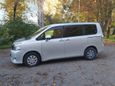    Toyota Voxy 2012 , 900000 , 