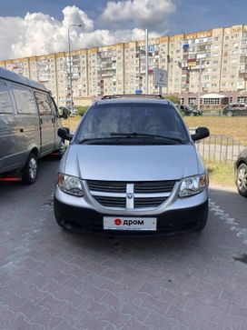Минивэн или однообъемник Dodge Caravan 2004 года, 500000 рублей, Сургут