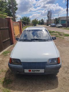 Универсал Opel Kadett 1986 года, 87000 рублей, Темрюк