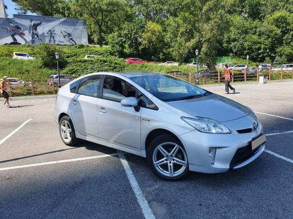  Toyota Prius 2014 , 760000 , 