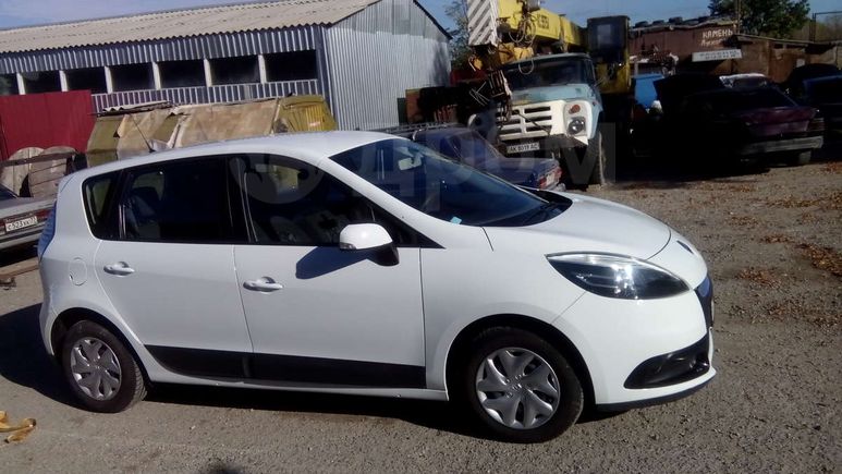    Renault Scenic 2012 , 630000 , 