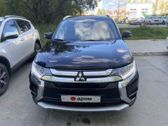 SUV или внедорожник Mitsubishi Outlander 2016 года, 2550000 рублей, Нижневартовск